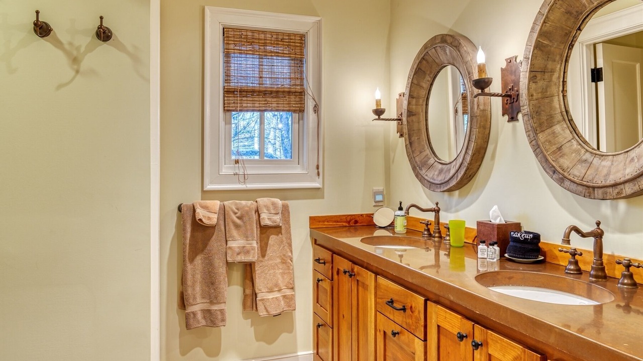 Photo of Bathroom in Highlands