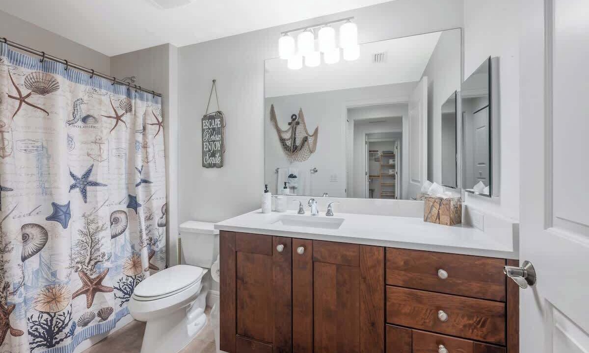 Photo of Bathroom in East Naples