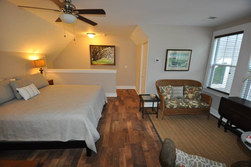 Photo of Bedroom in Riverland Terrace
