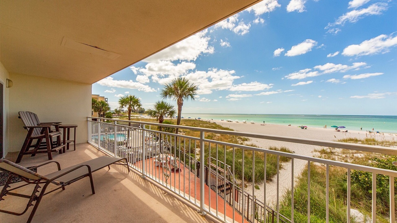 Photo of Patio Balcony in Madeira Beach