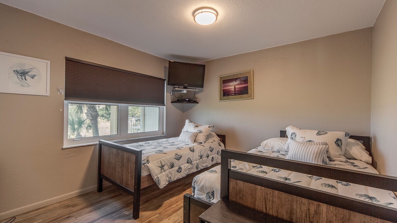 Photo of Bedroom in Madeira Beach