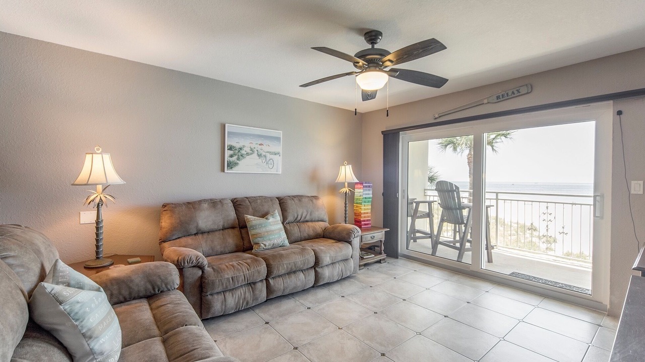 Photo of Livingroom in Madeira Beach