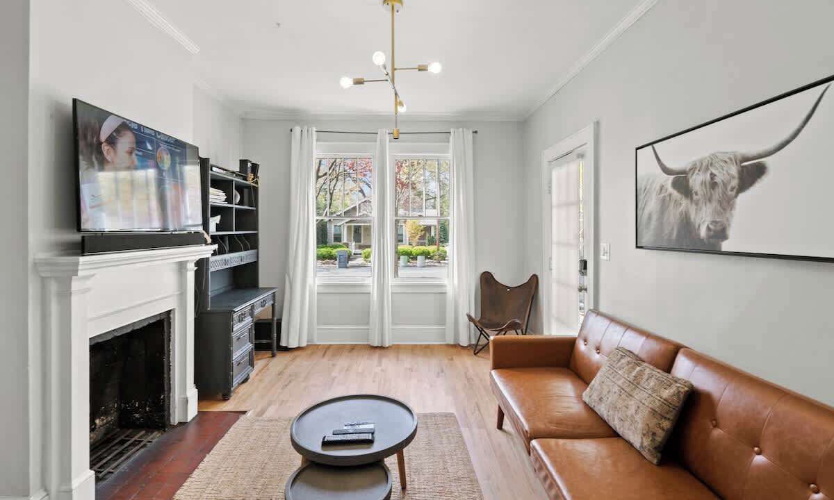 Photo of Livingroom in Plaza Midwood