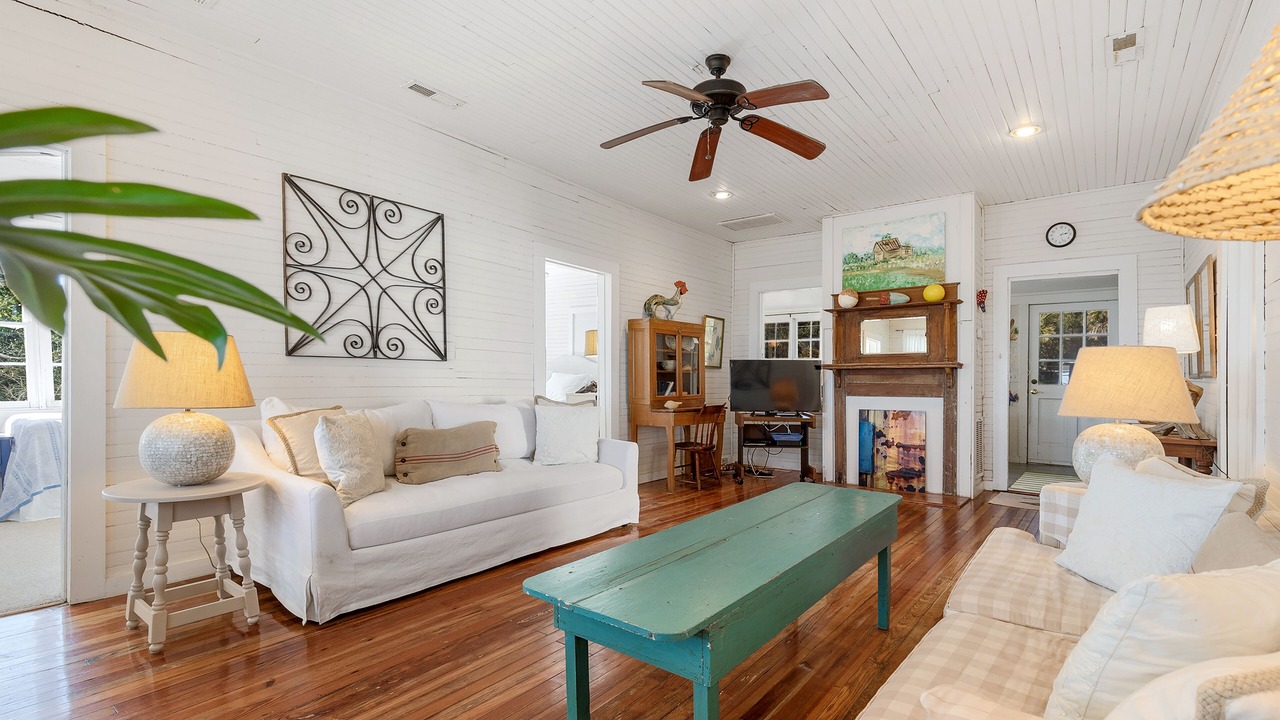 Photo of Livingroom in Folly Beach