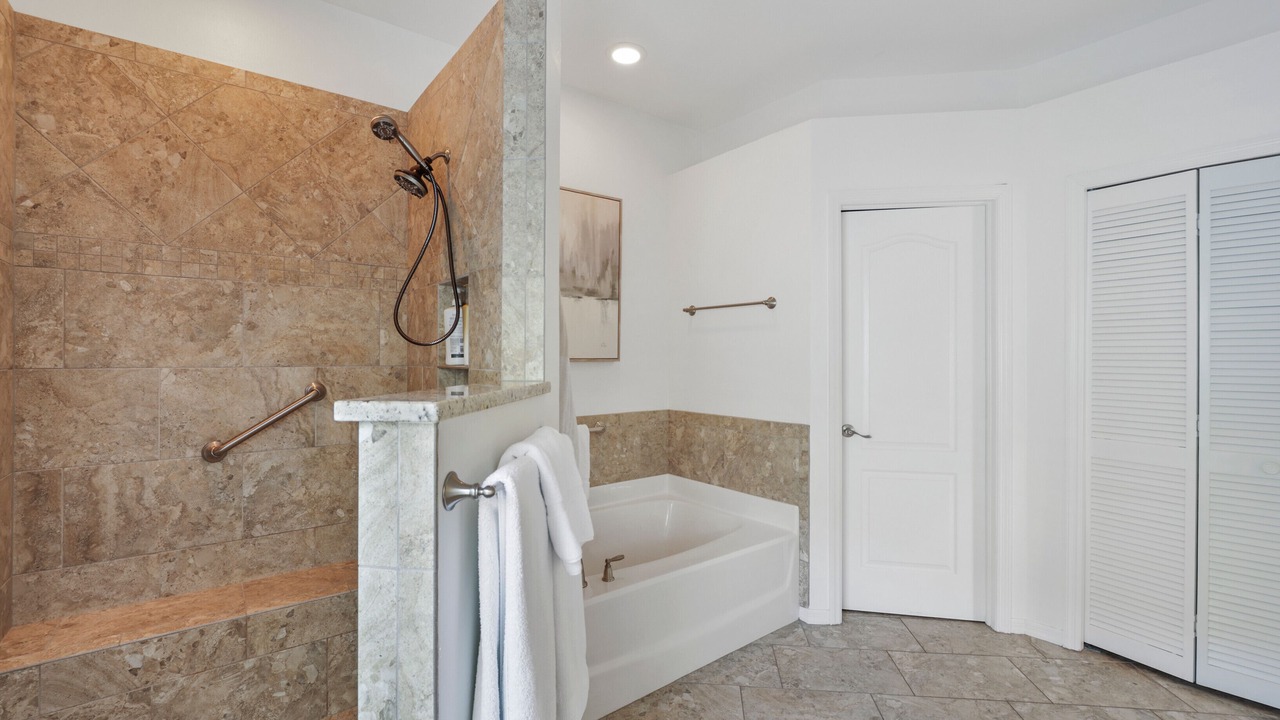 Photo of Bathroom in Falcons Glen