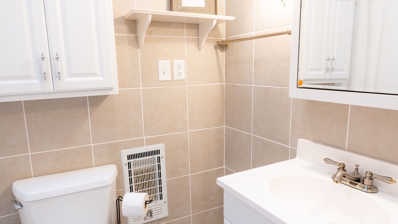 Photo of Bathroom in Townville