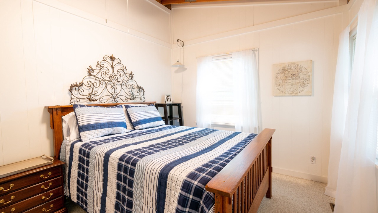 Photo of Bedroom in Townville