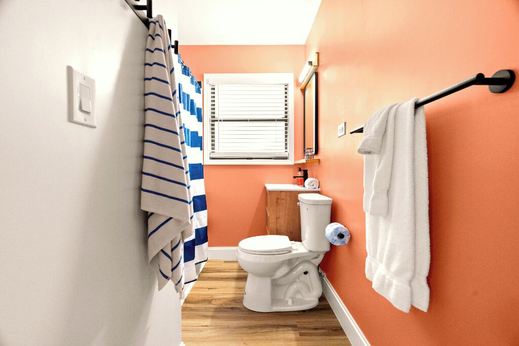 Photo of Bathroom in Treasure Island