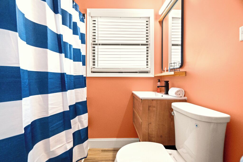 Photo of Bathroom in Treasure Island