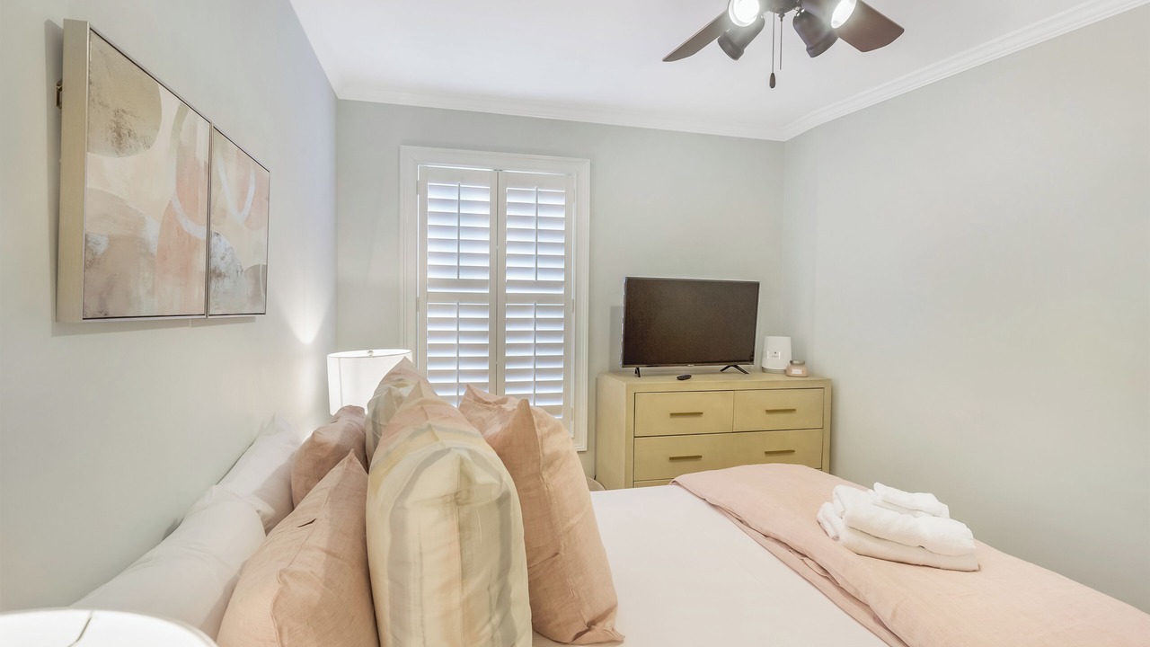 Photo of Bedroom in Historic Downtown Savannah