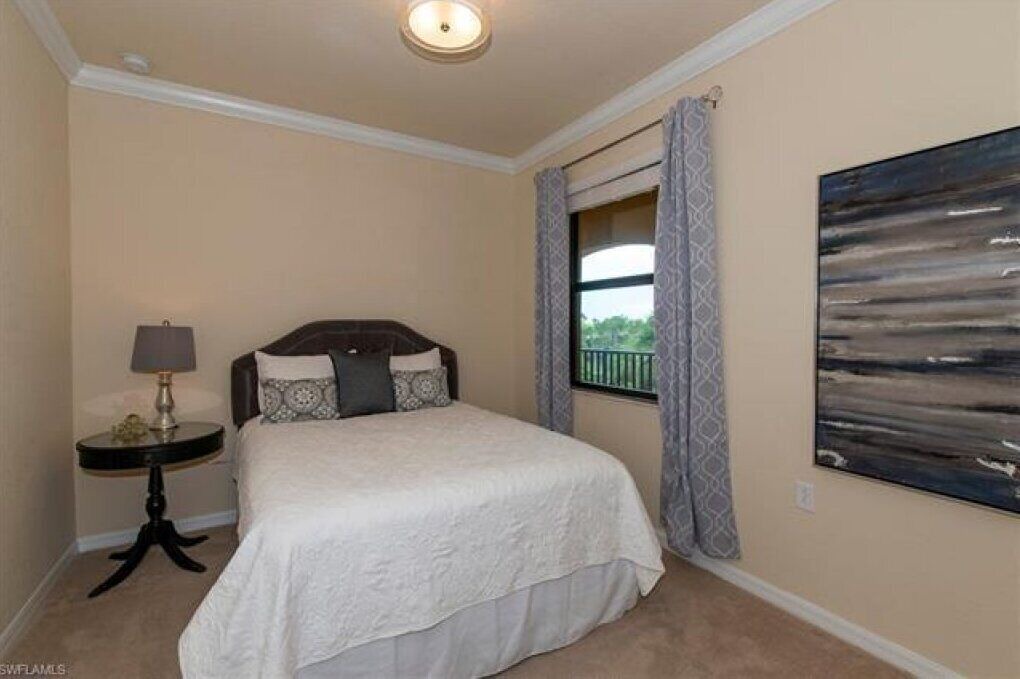 Photo of Bedroom in Naples