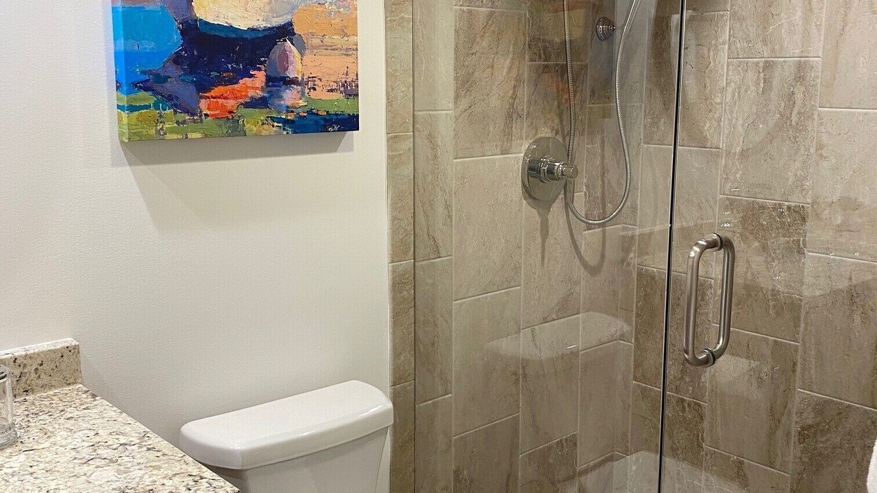 Photo of Bathroom in Folly Field