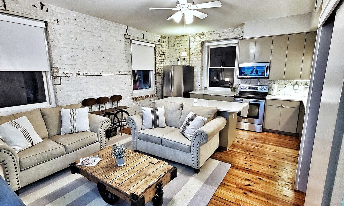Photo of Bedroom in Historic District - North