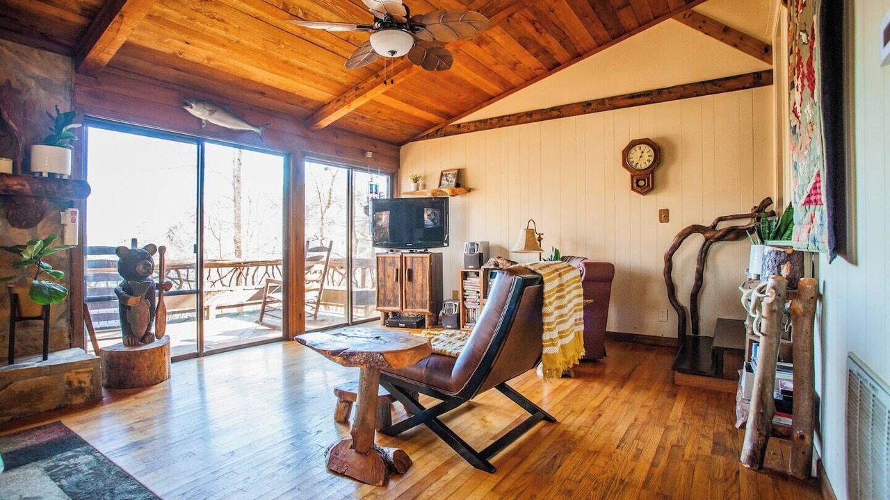Photo of Livingroom in Salem