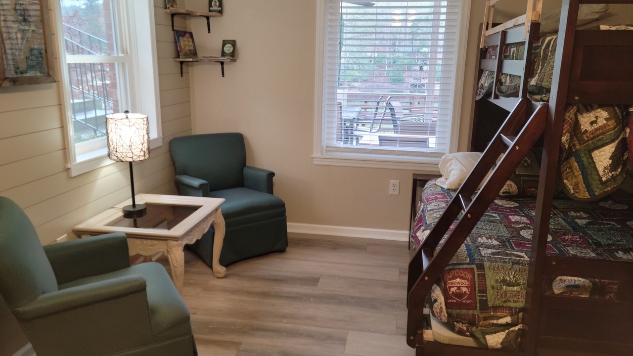 Photo of Bedroom in Salem