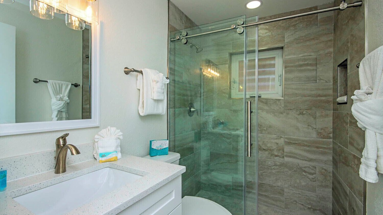 Photo of Bathroom in Tradewinds