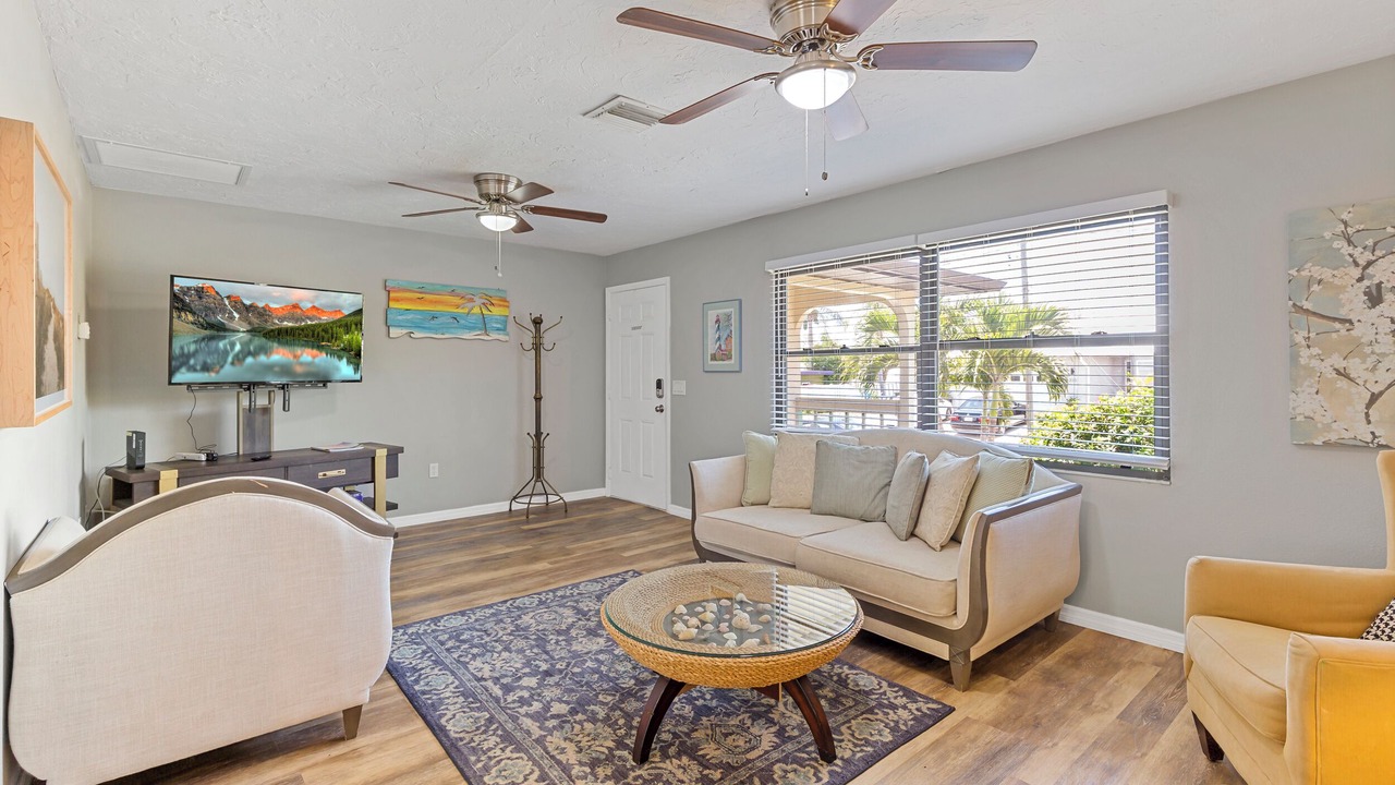 Photo of Livingroom in Laurel
