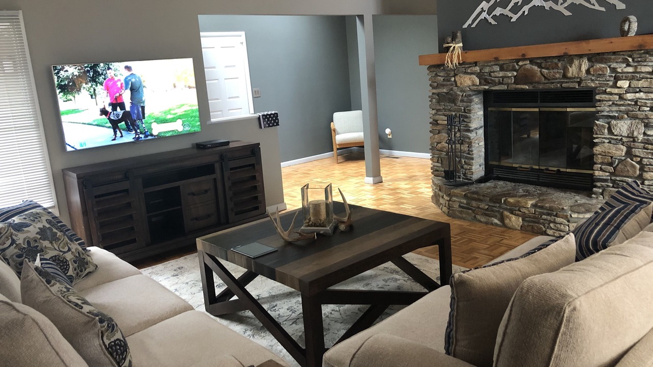 Photo of Livingroom in Pisgah Forest