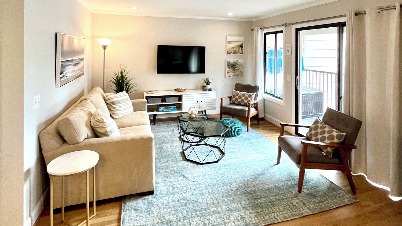 Photo of Livingroom in Folly Field