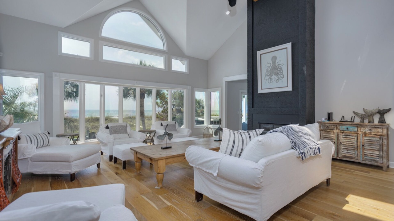Photo of Livingroom in North Forest Beach