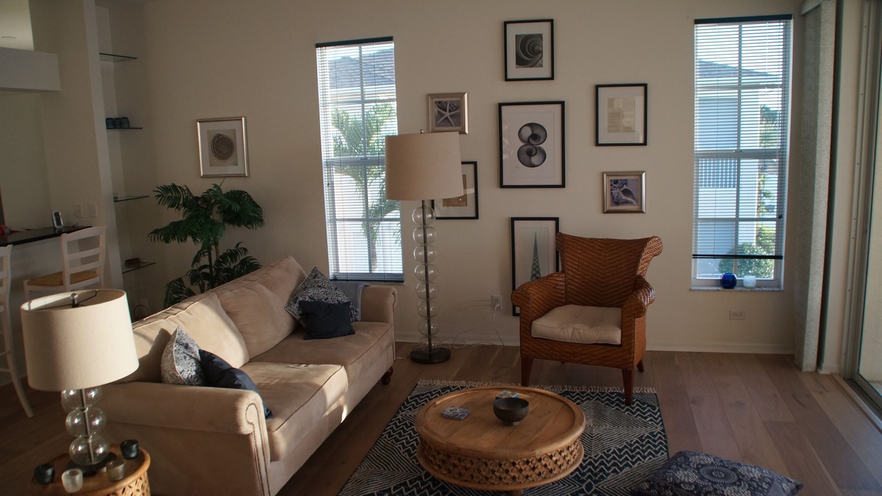 Photo of Livingroom in Crown Pointe