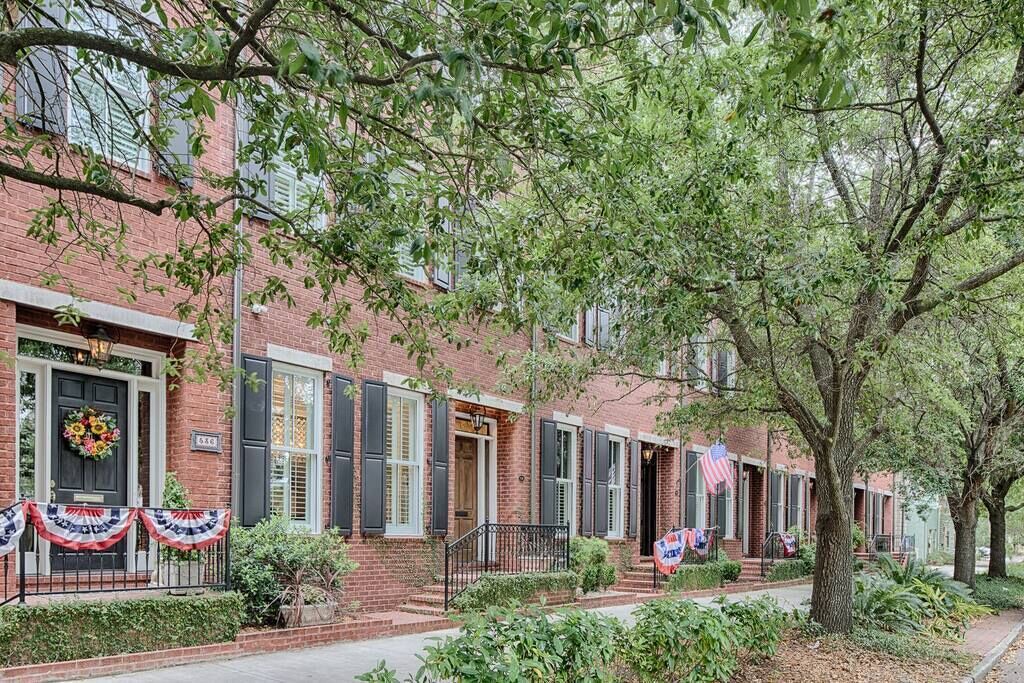 Photo of Others in Historic District - North