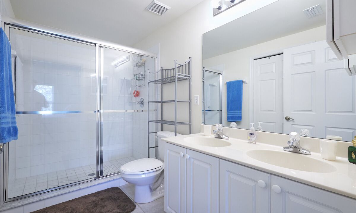 Photo of Bathroom in Ole