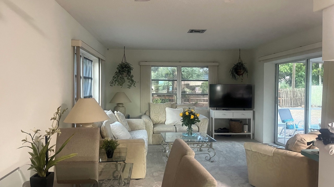 Photo of Livingroom in Laurel