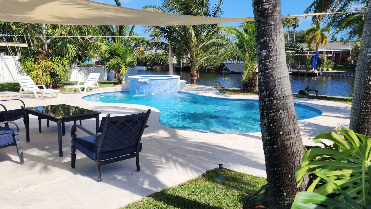 Photo of Outdoor in Tropic Palms