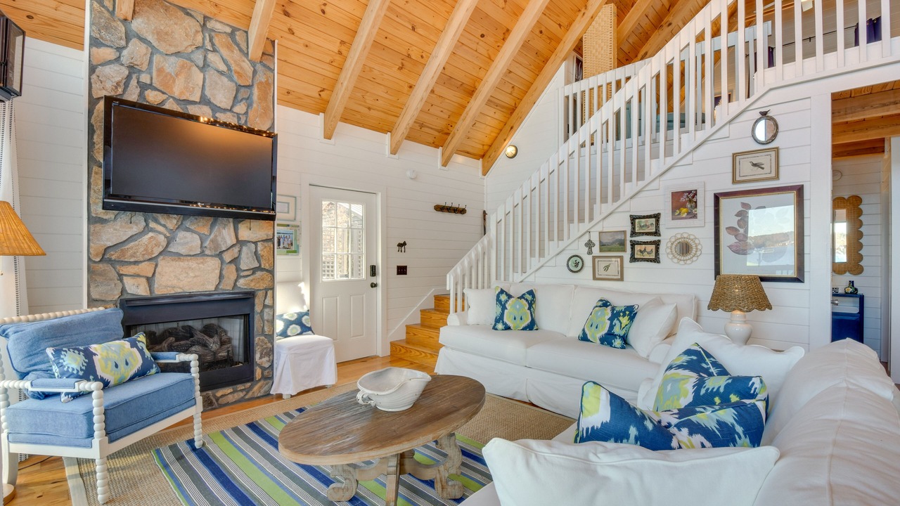 Photo of Livingroom in Seneca