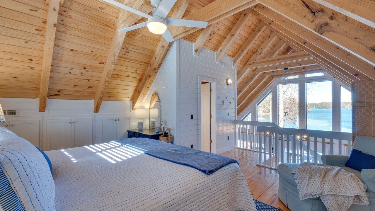 Photo of Bedroom in Seneca