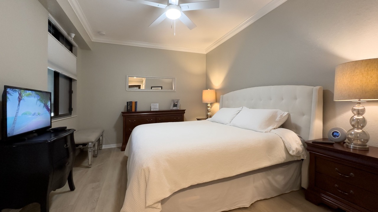 Photo of Bedroom in Naples