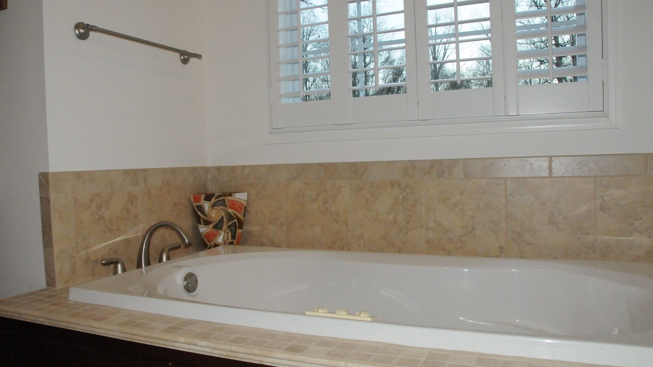 Photo of Bathroom in Green Acres