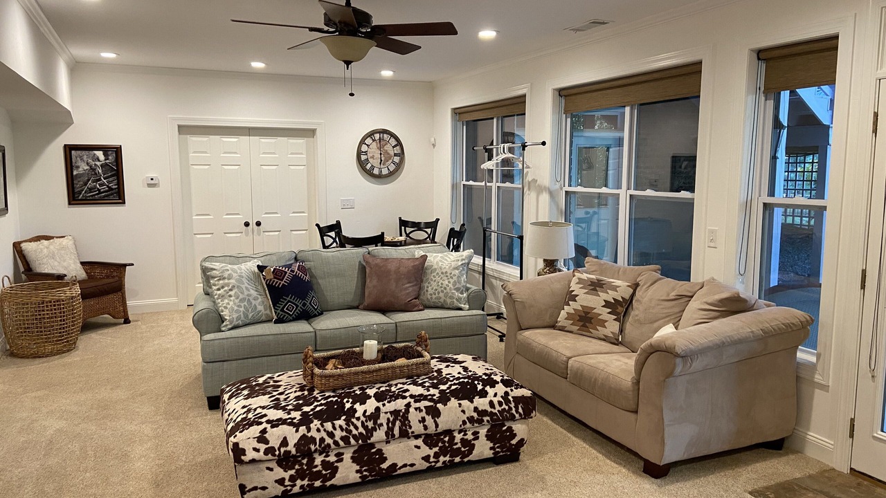 Photo of Bedroom in Green Acres