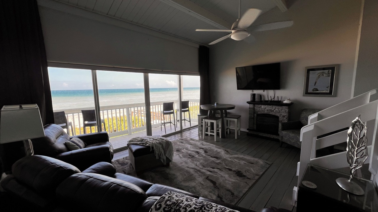 Photo of Livingroom in Melbourne Beach