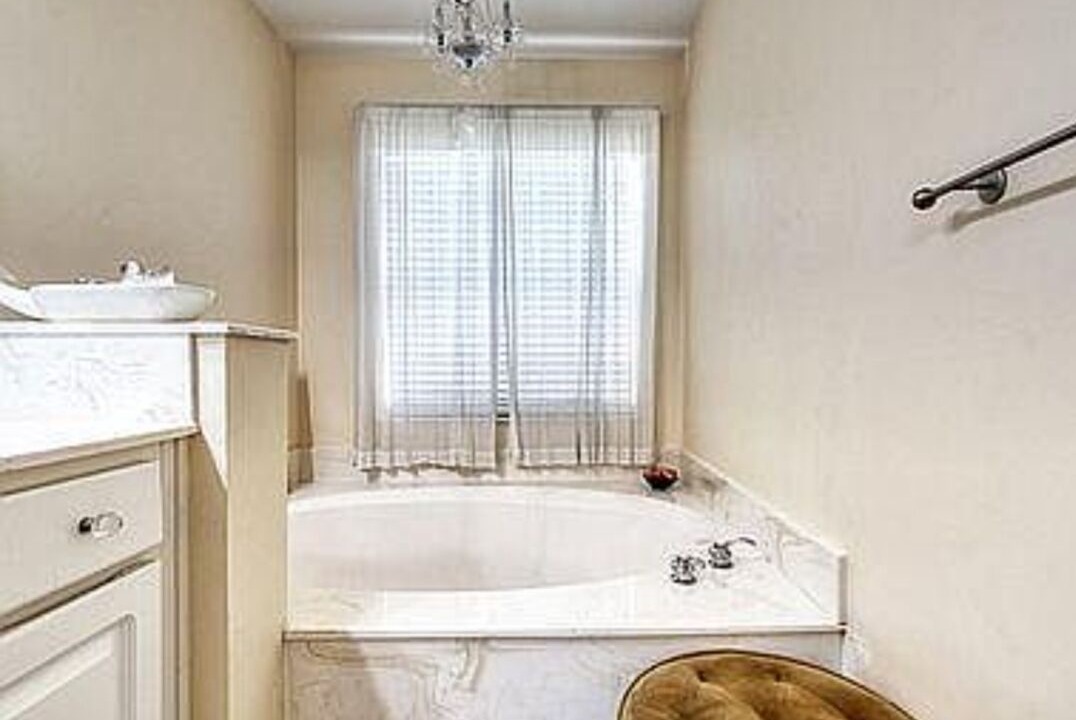 Photo of Bathroom in Boulevard Village and Tennis