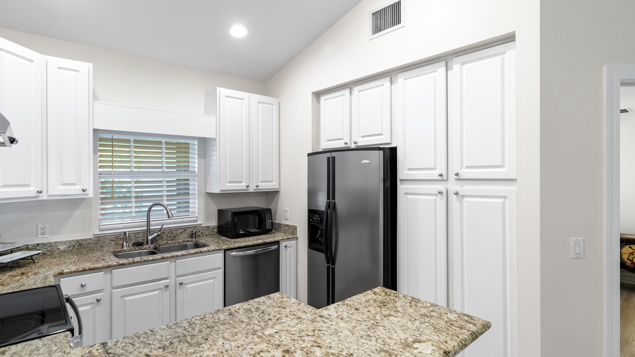 Photo of Kitchen in Boulevard Village and Tennis