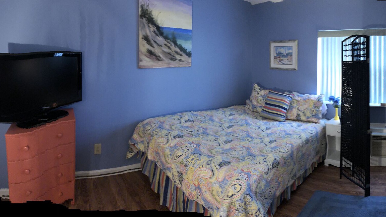 Photo of Bedroom in Surfside Beach