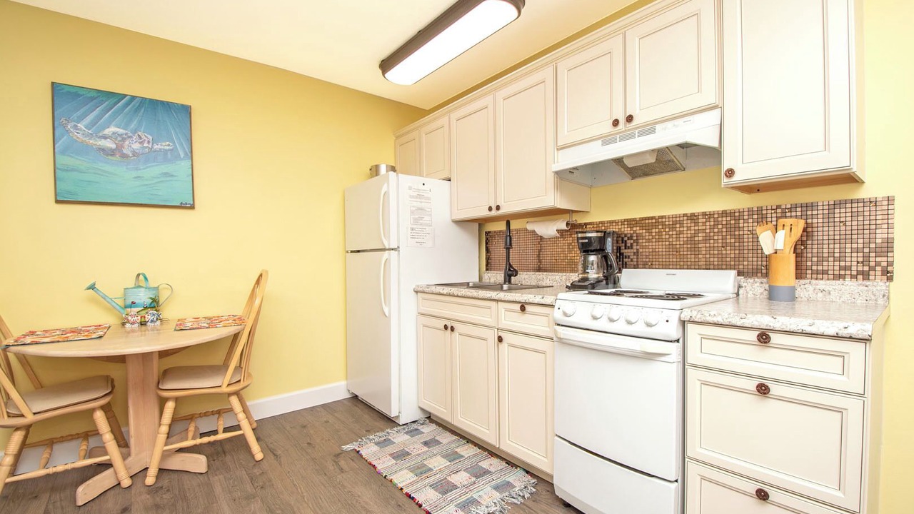 Photo of Kitchen in Isles of Capri