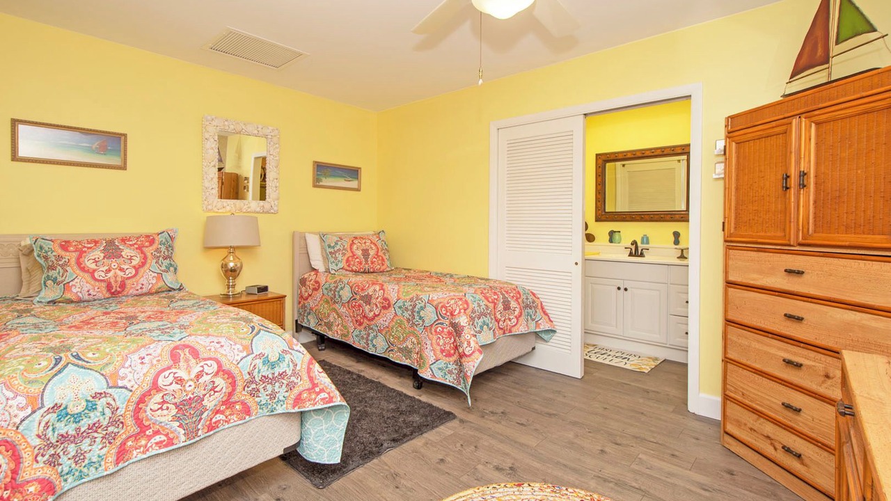 Photo of Bedroom in Isles of Capri