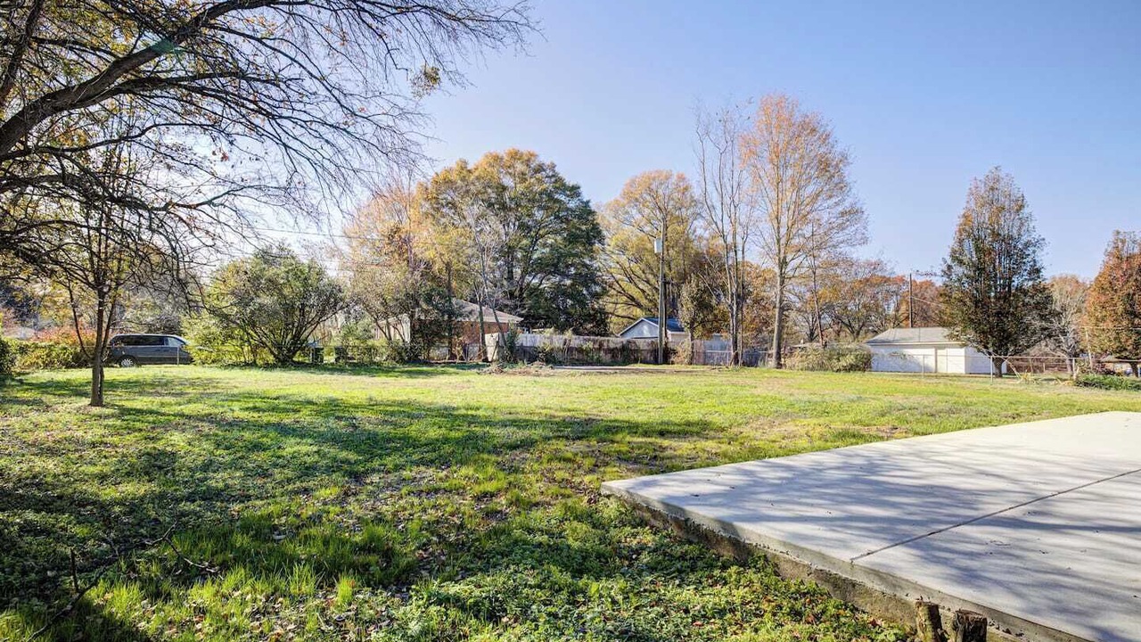 Photo of Others in Stallings