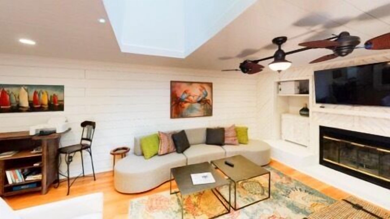 Photo of Bedroom in Folly Field