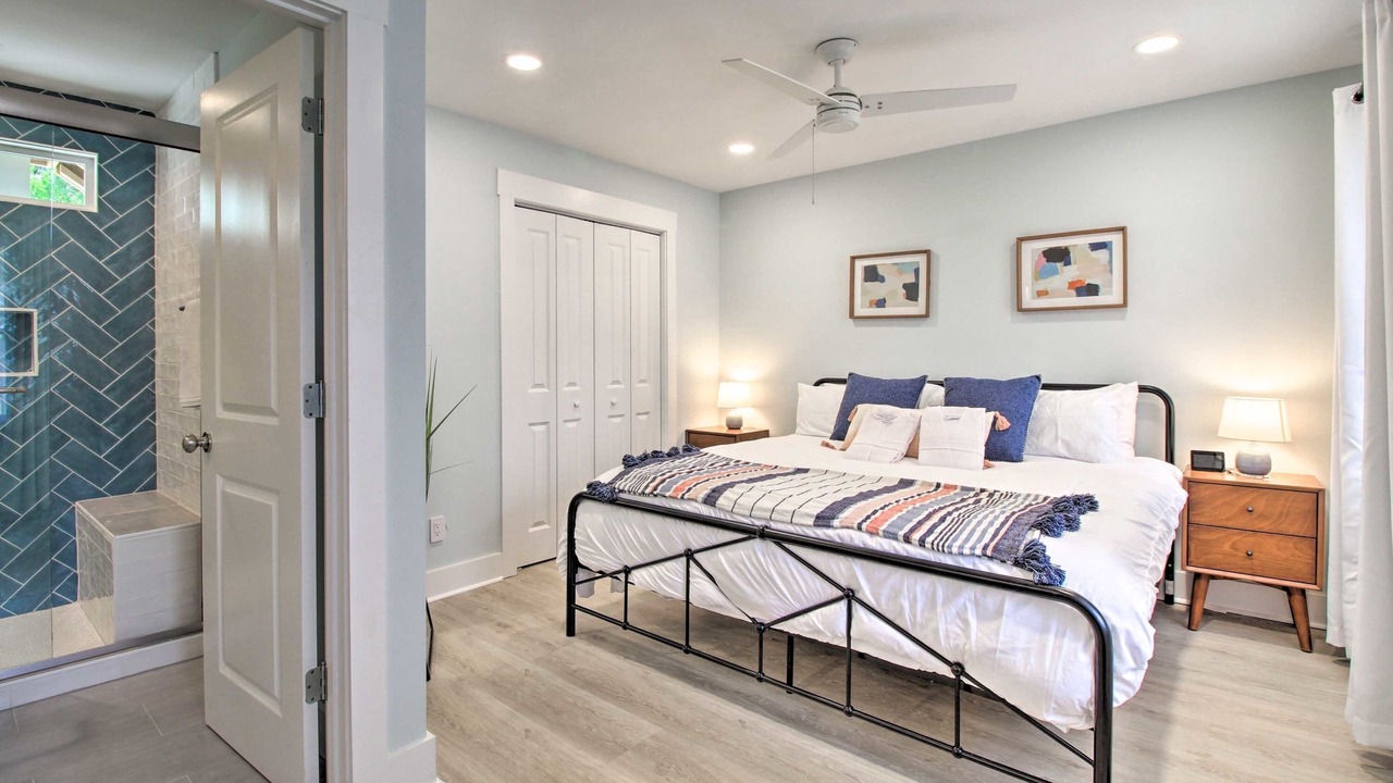 Photo of Bedroom in The Point