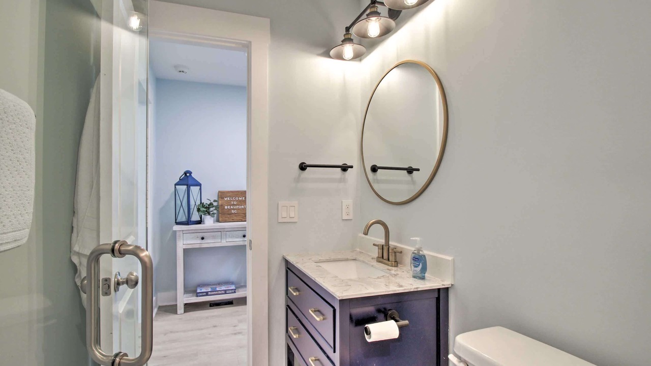 Photo of Bathroom in The Point