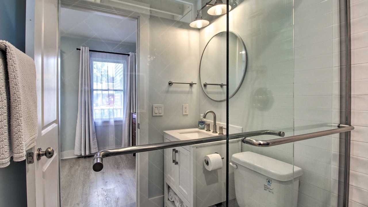 Photo of Bathroom in The Point