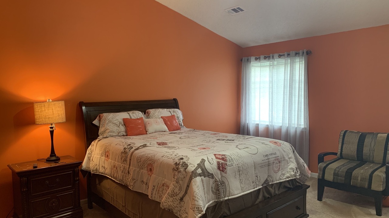 Photo of Bedroom in Pineland