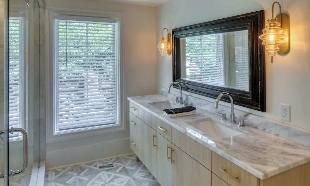 Photo of Bathroom in Hitch Village - Fred Wessels Homes