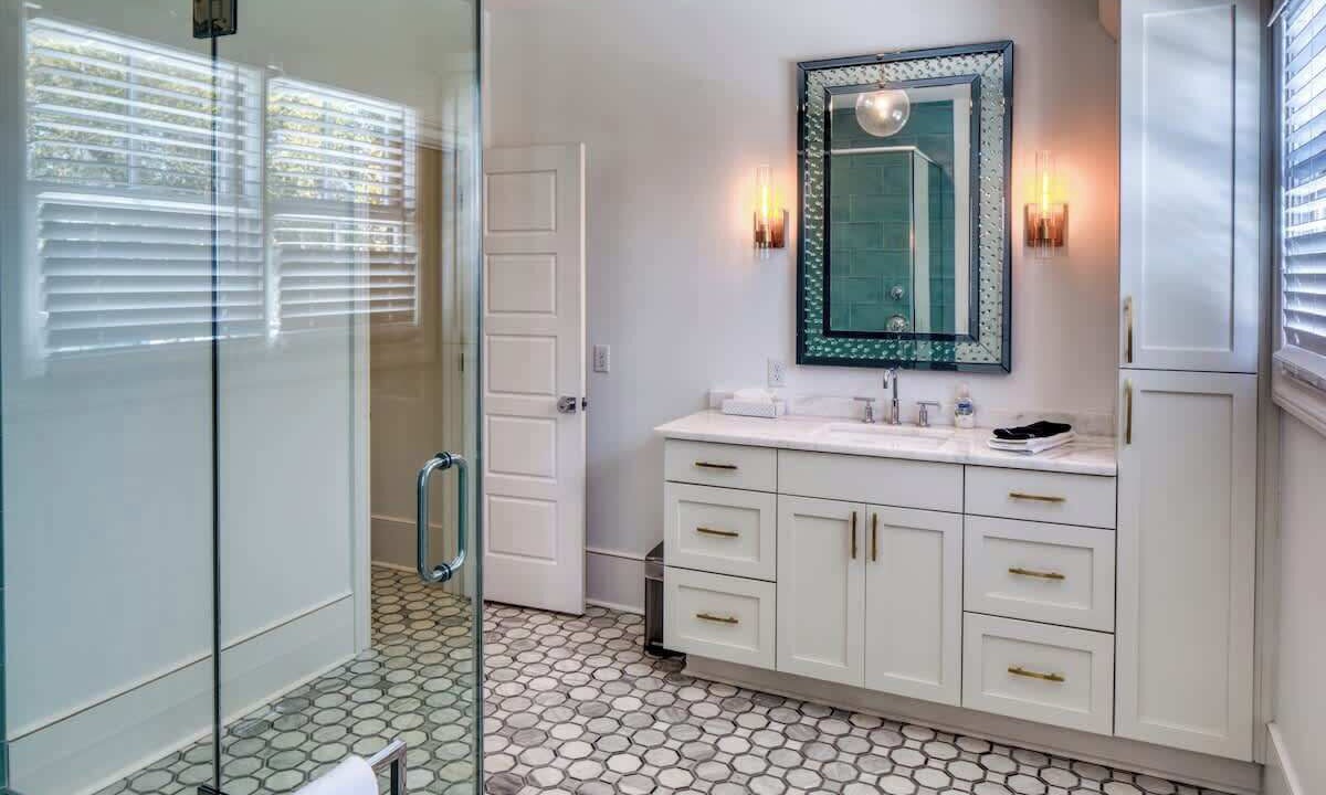 Photo of Bathroom in Hitch Village - Fred Wessels Homes