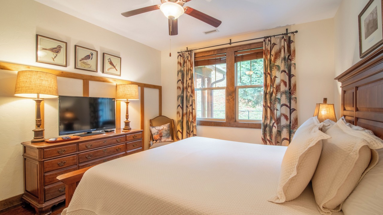 Photo of Bedroom in Cullowhee