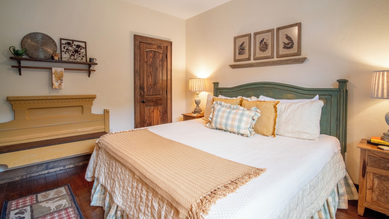 Photo of Bedroom in Cullowhee